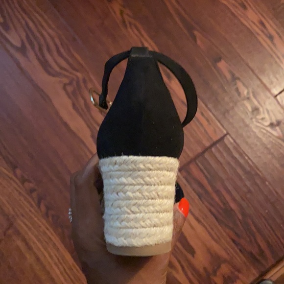 Suede wedges with ankle strap. Size 39 from HM. - Picture 5 of 5